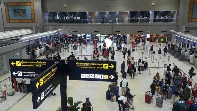 Domestic flights into and out of ‘Dark Red’ zones suspended from Wednesday Domestic flights into and out of ‘Dark Red’ zones suspended from Wednesday