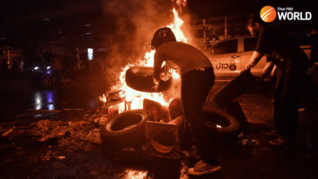 Hard-core protesters in street battles with police in Bangkok on Tuesday night Hard-core protesters in street battles with police in Bangkok on Tuesday night