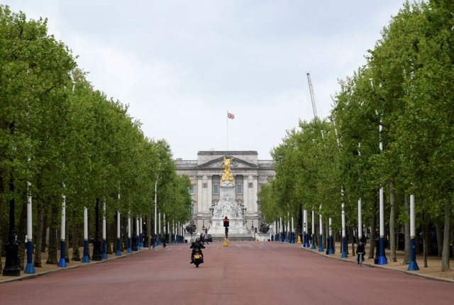 Buckingham Palace supports BLM movement, senior aide says Buckingham Palace supports BLM movement, senior aide says