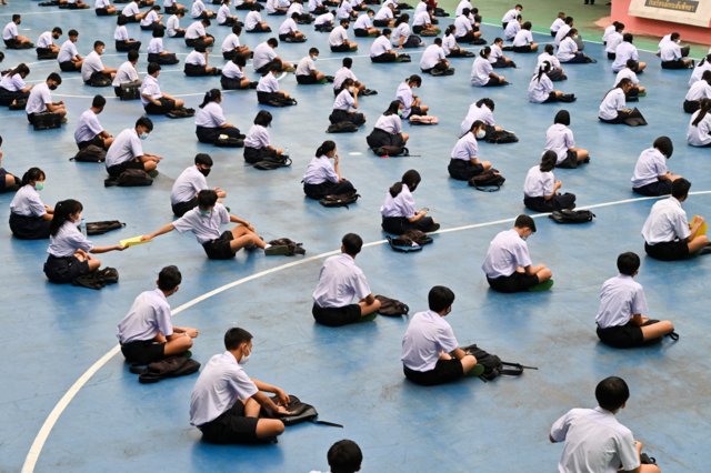Thai Health Ministry to conduct random COVID-19 tests on students every two weeks Thai Health Ministry to conduct random COVID-19 tests on students every two weeks