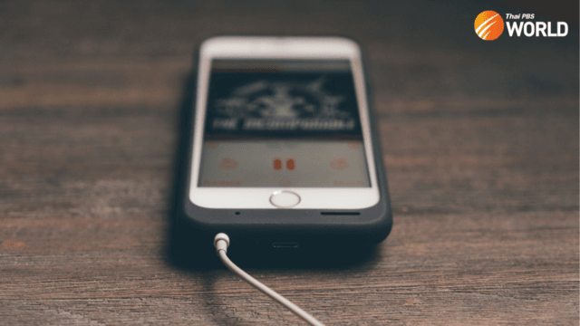 Music fans spend more time listening to tunes during pandemic -study Music fans spend more time listening to tunes during pandemic -study