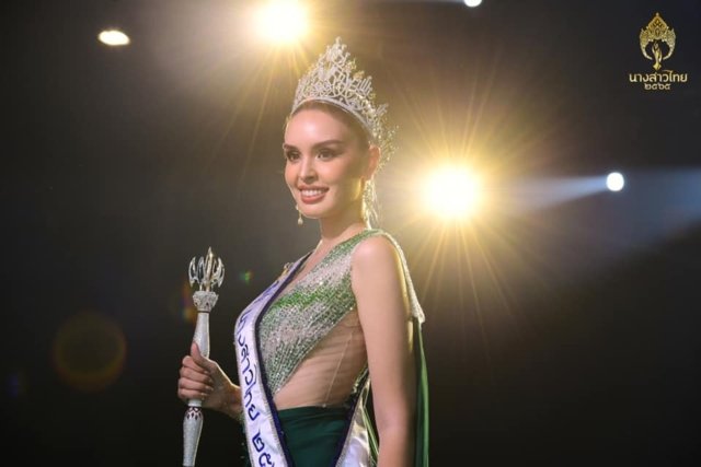 First half-Thai crowned 53rd 'Miss Thailand' First half-Thai crowned 53rd 'Miss Thailand'