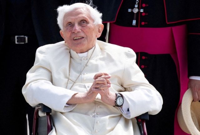 Ex-Pope Benedict acknowledges 'errors' but no blame in abuse handling, seeks forgiveness Ex-Pope Benedict acknowledges 'errors' but no blame in abuse handling, seeks forgiveness