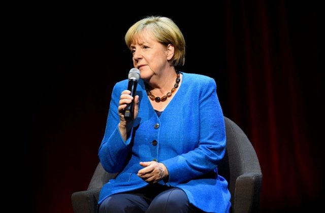 Merkel says she doesn't blame herself for not trying hard enough for Ukraine Merkel says she doesn't blame herself for not trying hard enough for Ukraine