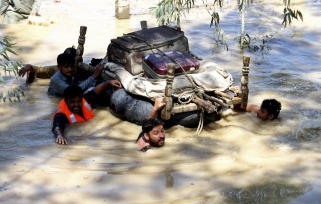 Huge relief operation under way as Pakistan flood death toll rises Huge relief operation under way as Pakistan flood death toll rises