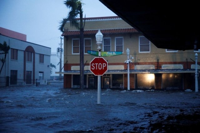 Hurricane Ian batters Florida's Gulf Coast with catastrophic fury Hurricane Ian batters Florida's Gulf Coast with catastrophic fury