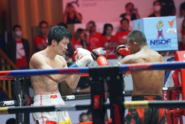 Buakaw beats Japanese fighter in 2 minute and 18 second KO Buakaw beats Japanese fighter in 2 minute and 18 second KO
