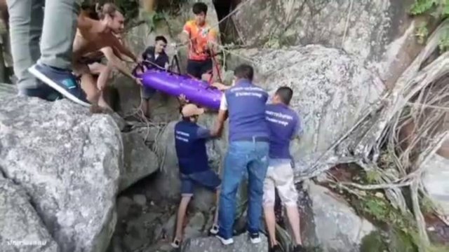 British tourist rescued after a fall from cliff on Samui Island British tourist rescued after a fall from cliff on Samui Island