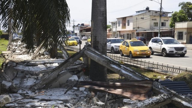 At least 14 killed as strong quake jolts Ecuador and Peru At least 14 killed as strong quake jolts Ecuador and Peru