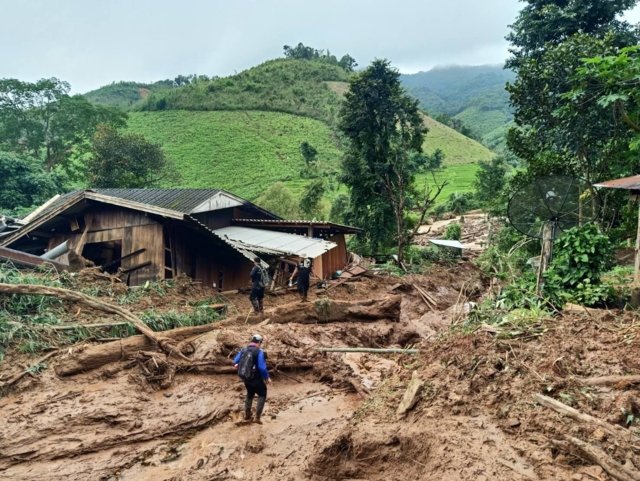 Flash flood traps 400 villagers in Mae Hong Son Flash flood traps 400 villagers in Mae Hong Son