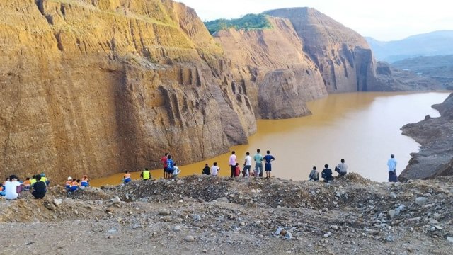 At least 25 missing after Myanmar jade mine landslide At least 25 missing after Myanmar jade mine landslide