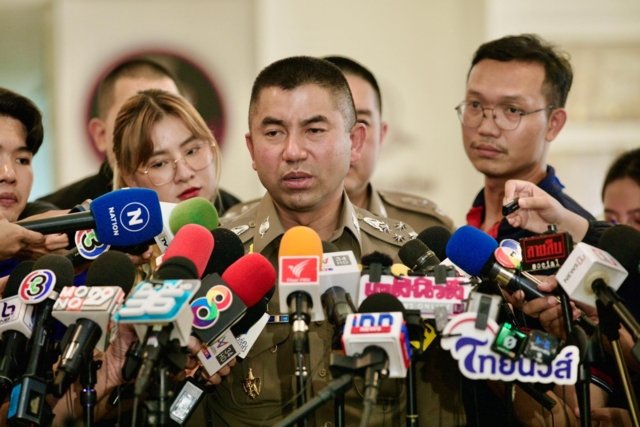 Raid on my house is result of internal conflicts : Deputy national police chief Surachate Raid on my house is result of internal conflicts : Deputy national police chief Surachate