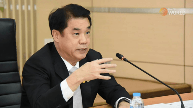 Transport Minister promises Bt20 fare on Purple and Red lines by New Year Transport Minister promises Bt20 fare on Purple and Red lines by New Year