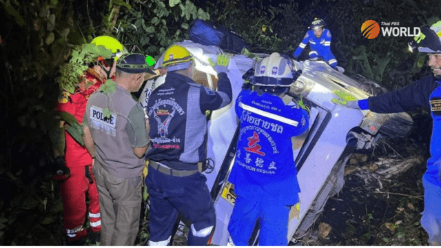 Two Indian tourists die in van-truck collision in Chumphon province Two Indian tourists die in van-truck collision in Chumphon province