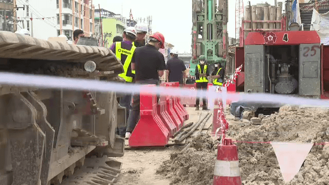 Worker killed at Purple Line train station construction site Worker killed at Purple Line train station construction site