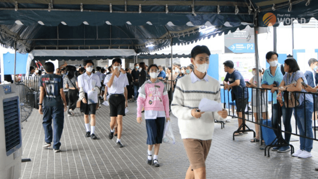 11,000+ students apply for 1,520 seats at Triam Udom Suksa School this year 11,000+ students apply for 1,520 seats at Triam Udom Suksa School this year