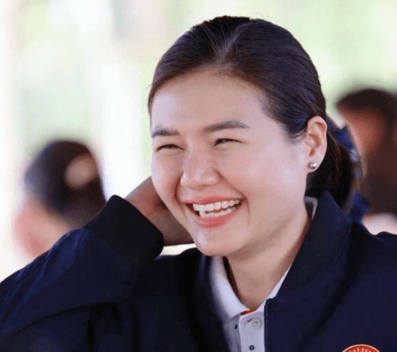 Jiraporn Sindhuprai: Child of the red-shirt movement and rising star of Pheu Thai Jiraporn Sindhuprai: Child of the red-shirt movement and rising star of Pheu Thai