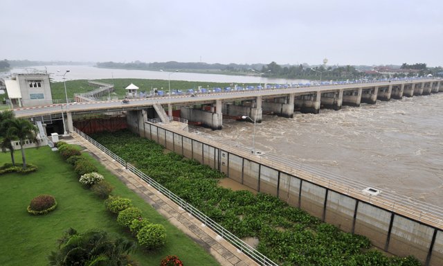 Riverside residents in 7 central provinces warned of Chao Phraya overflows Riverside residents in 7 central provinces warned of Chao Phraya overflows