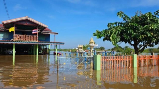 Cabinet approves aid package for flood victims in 50 provinces Cabinet approves aid package for flood victims in 50 provinces