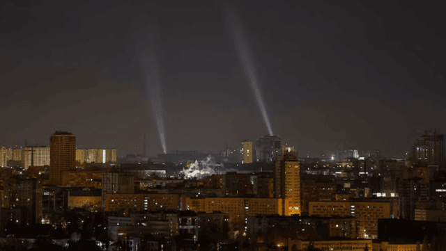 US shuts Kyiv embassy during threat of 'potential significant air attack' US shuts Kyiv embassy during threat of 'potential significant air attack'