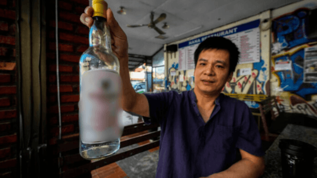 Second Australian dies after suspected Laos poisoning; death toll rises to six Second Australian dies after suspected Laos poisoning; death toll rises to six
