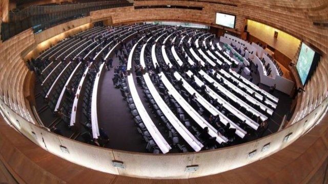 Charter amendment in joint sitting collapses due to lack of quorum Charter amendment in joint sitting collapses due to lack of quorum