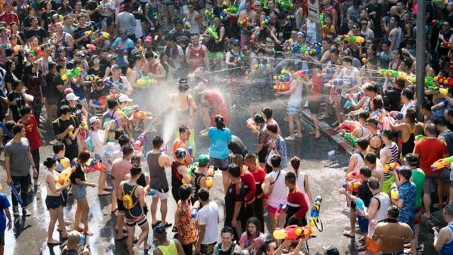 Airlines to cut fares, add flights for Songkran Airlines to cut fares, add flights for Songkran