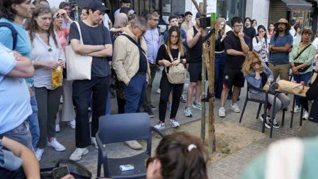 Power outage brings chaos to Spain and Portugal Power outage brings chaos to Spain and Portugal