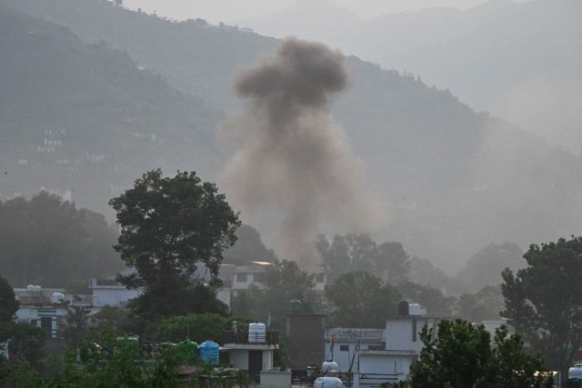 India launches strikes on Pakistan, Islamabad vows to 'settle the score' India launches strikes on Pakistan, Islamabad vows to 'settle the score'
