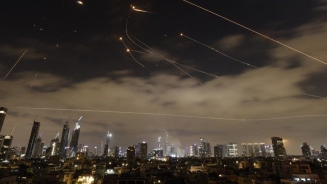 Israel pounds Iran, Tehran hits back with missiles Monday Israel pounds Iran, Tehran hits back with missiles Monday
