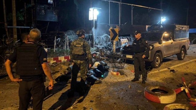 Car bomb in Tak Bai district of Narathiwat injures three on Wednesday Car bomb in Tak Bai district of Narathiwat injures three on Wednesday