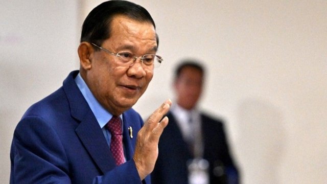 Cambodia's Hun Sen urges halt to Thai imports, Thai shows off air Cambodia's Hun Sen urges halt to Thai imports, Thai shows off air