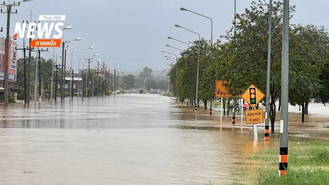 Nan under water: River rising fast, roads impassable, schools shut Nan under water: River rising fast, roads impassable, schools shut