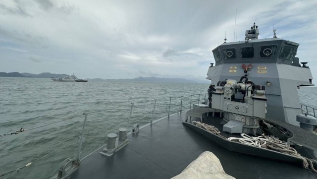 Cambodia opens new battle front, attacking Thai military positions in Trat Cambodia opens new battle front, attacking Thai military positions in Trat