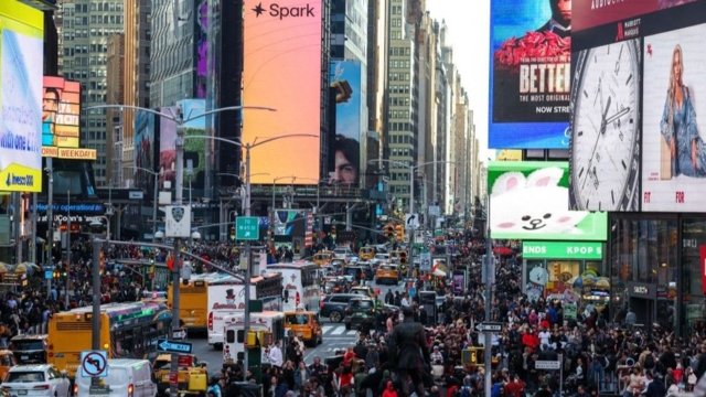 Teen shooter wounds three in Times Square: NYPD Teen shooter wounds three in Times Square: NYPD