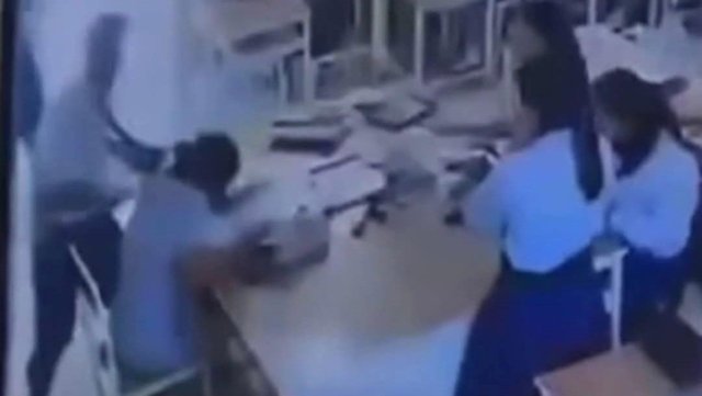 Uthai Thani teacher injured after student attacks her over maths test score Uthai Thani teacher injured after student attacks her over maths test score