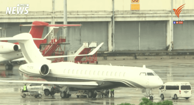 Speculation ends as Thaksin flies back for court decision Speculation ends as Thaksin flies back for court decision