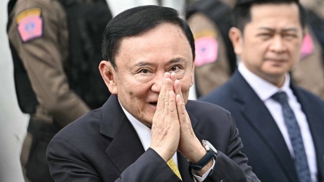 Thaksin’s new royal pardon bid sparks fresh debate Thaksin’s new royal pardon bid sparks fresh debate