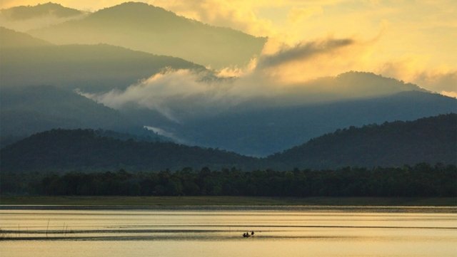 A voyage through the heart of Thailand A voyage through the heart of Thailand