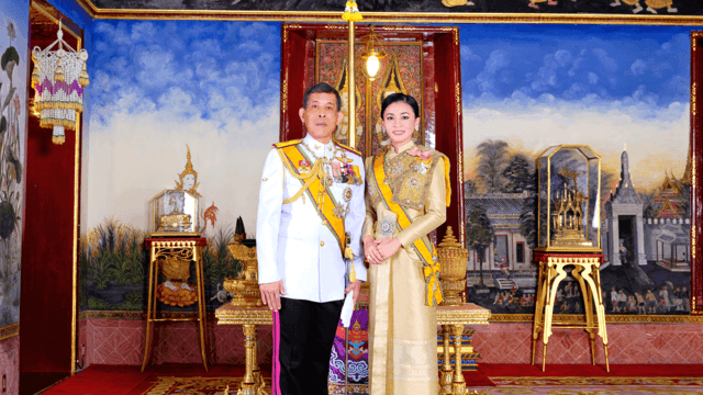 Writing a new chapter in China-Thailand friendship Writing a new chapter in China-Thailand friendship