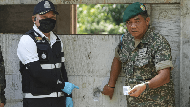 ASEAN observers in Ban Nong Ya Kaew to investigate shooting by Cambodian forces ASEAN observers in Ban Nong Ya Kaew to investigate shooting by Cambodian forces