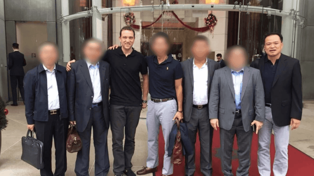 PM distances himself from Mauerberger as old group photo resurfaces PM distances himself from Mauerberger as old group photo resurfaces