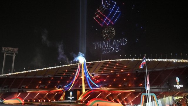 Unity-themed ceremony lends elegance to SEA Games opening Unity-themed ceremony lends elegance to SEA Games opening