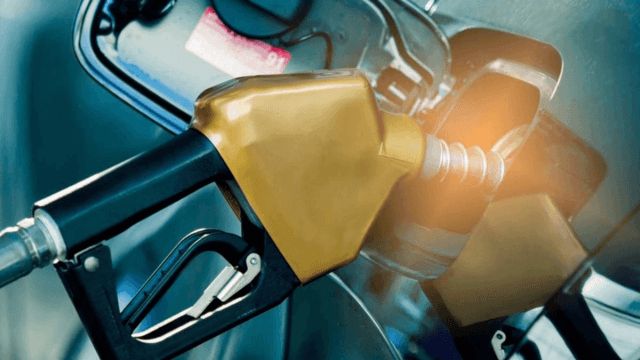 The oil crisis “minor glitch” The oil crisis “minor glitch”