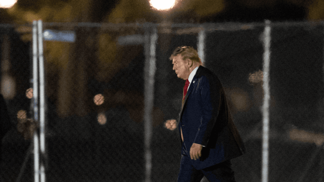 US imposes 50% tariffs on $20 billion worth of Canadian products, and Canada says it will retaliate US imposes 50% tariffs on $20 billion worth of Canadian products, and Canada says it will retaliate
