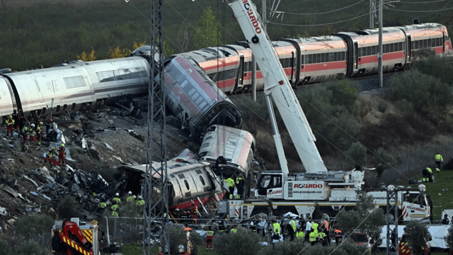 Spain high-speed train crash kills 68, injures over 100 Spain high-speed train crash kills 68, injures over 100