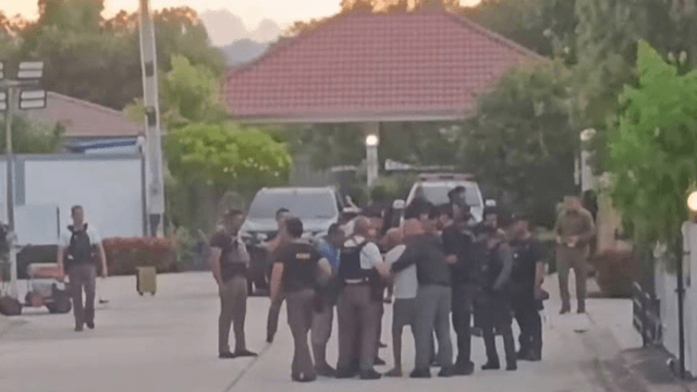 Police officer surrenders after 20-hour standoff over wife’s shooting Police officer surrenders after 20-hour standoff over wife’s shooting