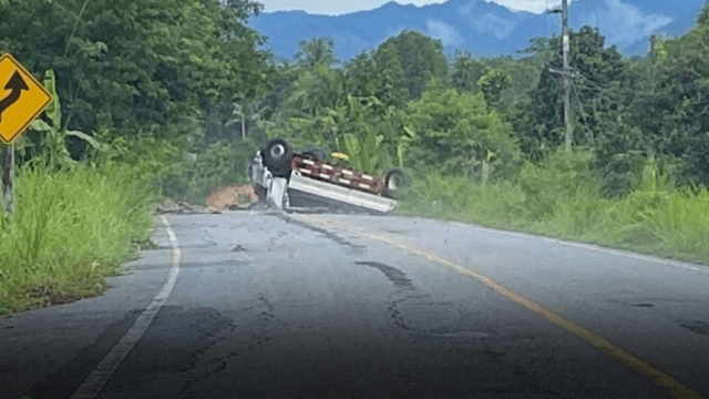 Insurgent ambush in Narathiwat kills two, injures 16 Insurgent ambush in Narathiwat kills two, injures 16