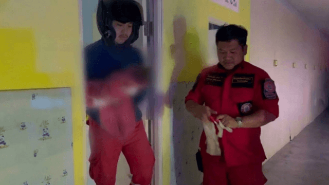 Newborn boy abandoned in Samut Songkhram temple restroom Newborn boy abandoned in Samut Songkhram temple restroom