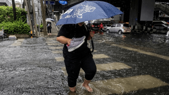 Widespread heavy rainfall puts 43 provinces on high alert through Sunday Widespread heavy rainfall puts 43 provinces on high alert through Sunday
